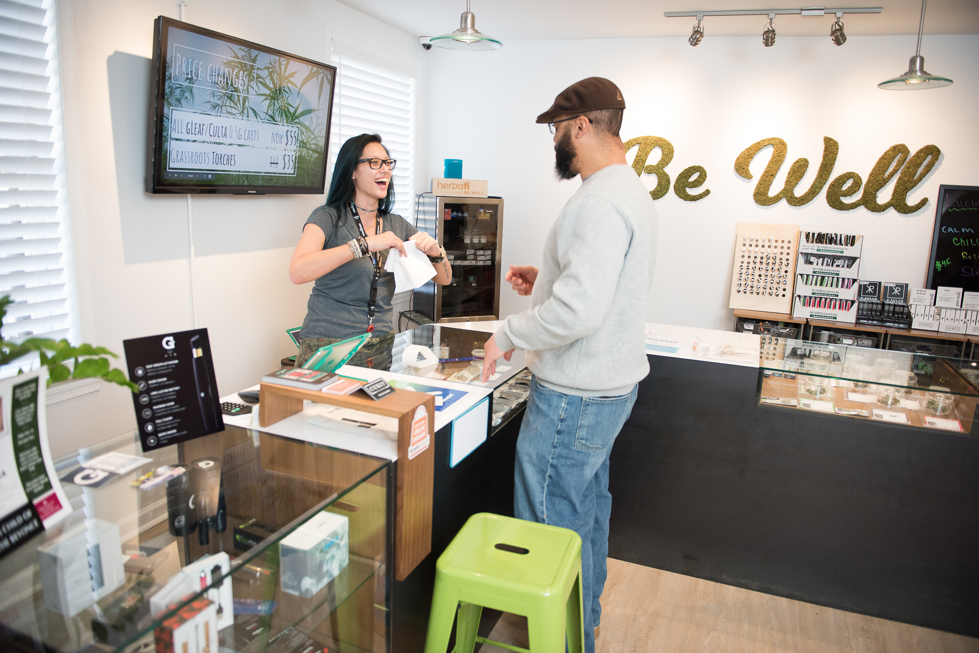 4 tips for hiring the best budtenders for your dispensary